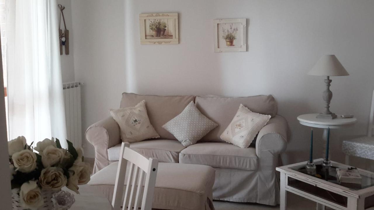 Beti House Heart'S And Roses Rooms Ponte Galeria Dış mekan fotoğraf